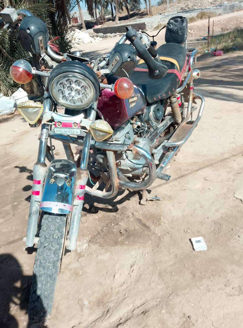 500 وبيها مجال حك الجيه 
***********
