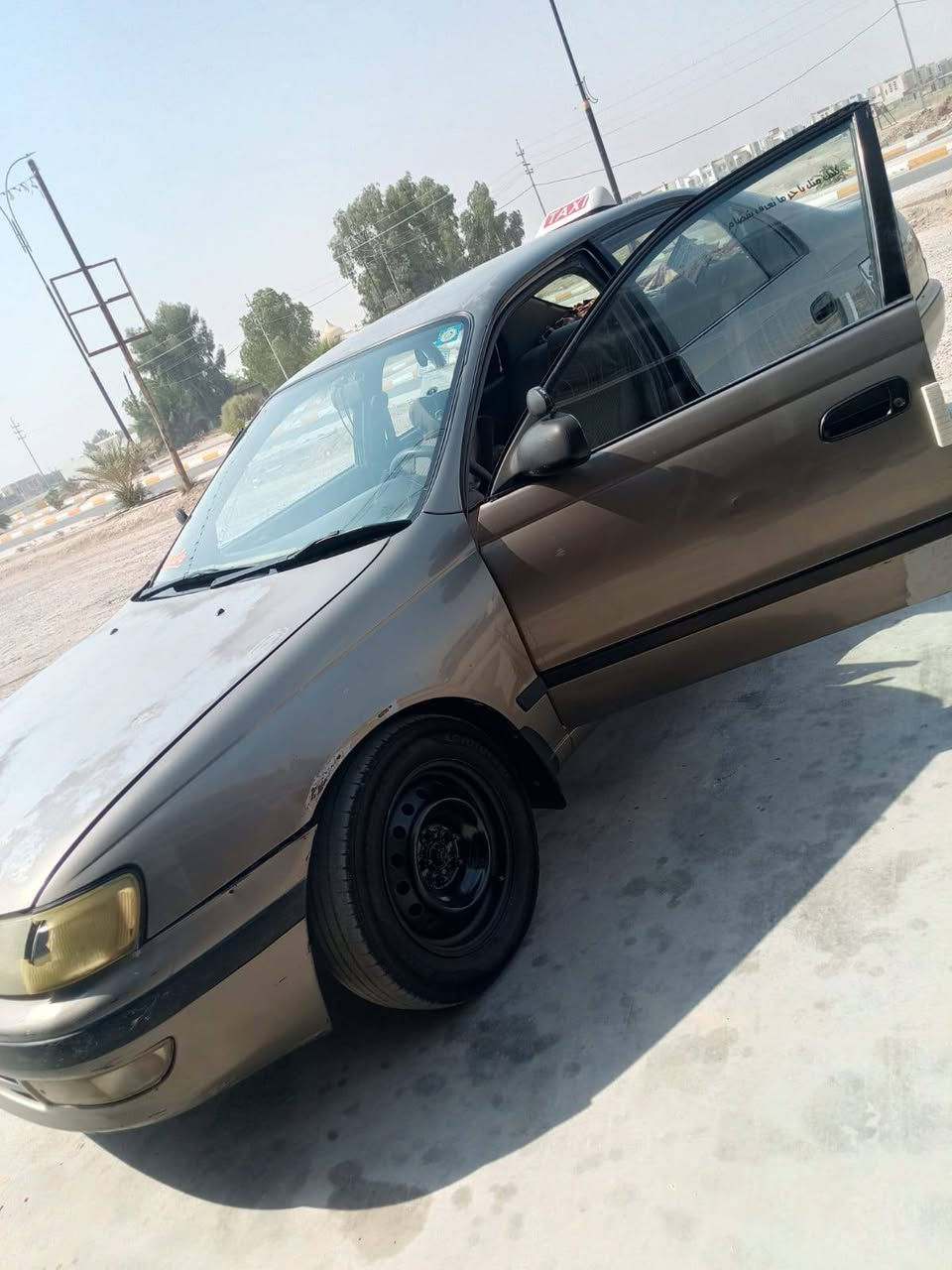 السلام عليكم للبيع كرونه موديل 94 كير  ومحرك شرط اليساره مكفوله من صبغ وضربه السعر 45 مكان السيارة الانبار الفلوجه رقم الهاتف ***********
