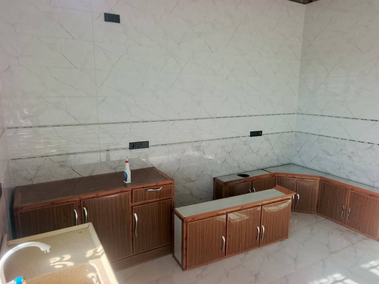 موديل راقي جديد كاونتر سعر مناسب 350الف  متوفر الإستفسار خاص وتساب *********** كل هلا بيكم 🤍
