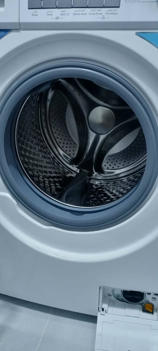 سلام علیک غەسالەی ئۆتۆماتیک بۆ فرۆشتن 14 کیلۆ 
فوول مواسەفات لۆک لۆکە دەستی وەستای لێ نەدراوە
نرخی 325هەزار وو مەعمەلە کێ ویستی نامە بنێرێ
یان تەلەفون بکات ***********یان***********
