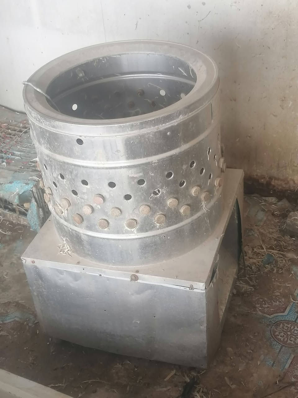 السلام عليكم كيزر وهلاسه دجاج نظيفات شغالات عل فحص للبيع سعر 210وبيهن مجال للشراي رقمي ***********
