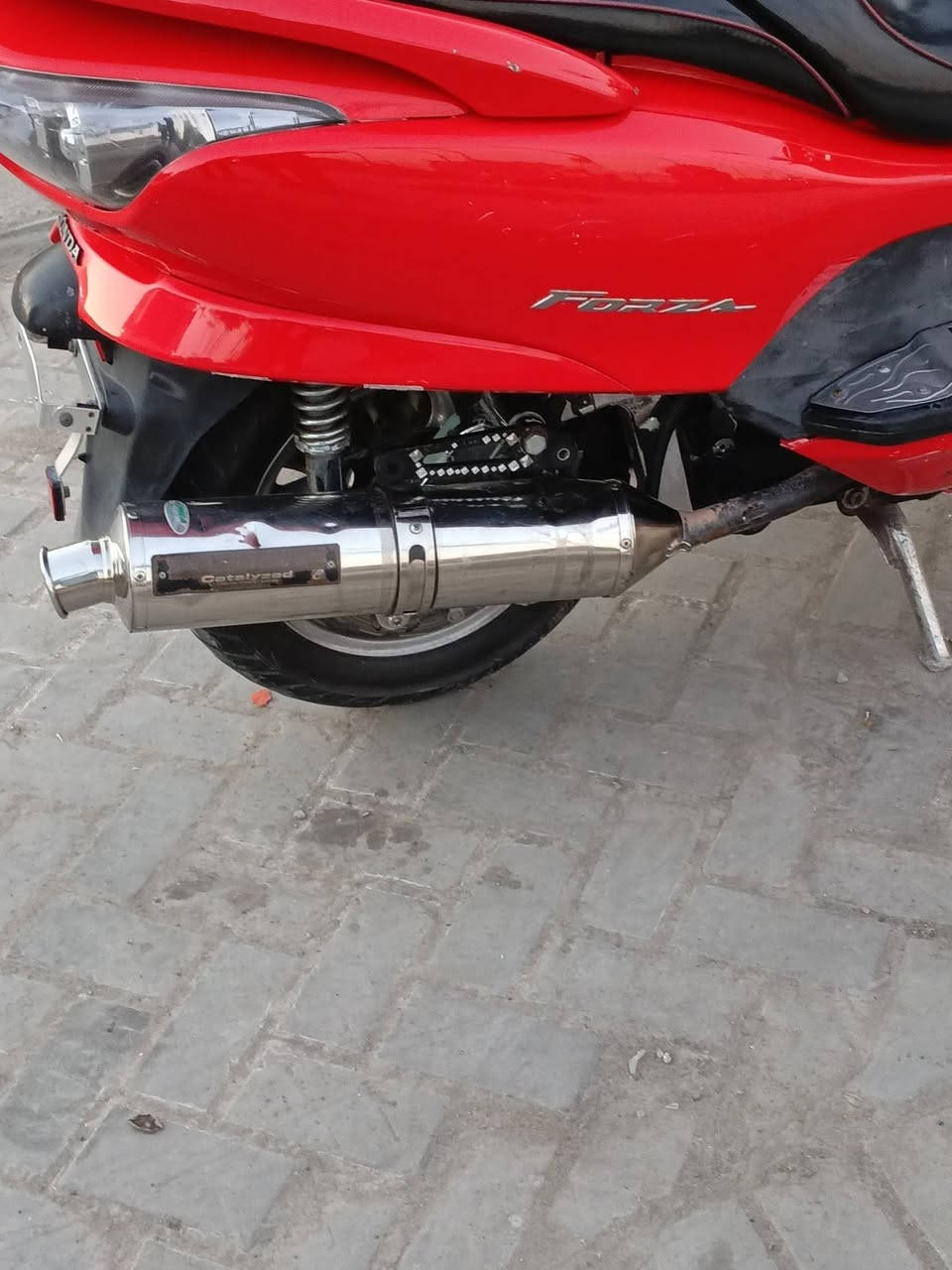 سلام عليكم فورزه صفر   ،،(8) سته كير ثلاث تحويلات لون احمر طماطي ساستم نيكال اوياله اكروم صالنصه رياضي دراجه كلش حلوه احله من الصوار سكن بغداد تتصل ***********
