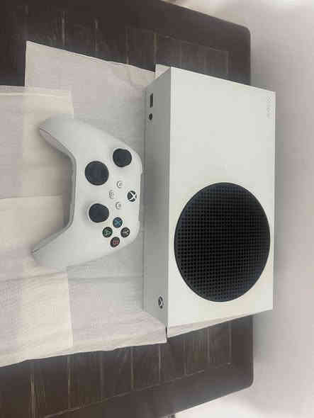 اكس بوكس سيريس اس مستخدم للبيع 330 الف
نظيف جدا ويجي وياه يدات ثنين وكل اغراضه مكاني بغداد حي القاهره السعر 330 الف وبيه مجال للاستفسار راسلني على الواتساب ***********
