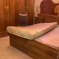 غرفه نوم • أخشاب • للبيع