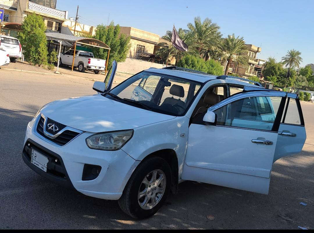 السلام عليكم

* تيكو موديل 2012 
* ماشية 133 الف كيلومتر 
* محرك 1800 
* بدون صبغ - باتري جديد - تايرات برجيستون
* محرك بدلته على ايدي زيرو شادة وعندي الوصل مالته ماشي عليه قليل
* المكان بغداد البياع

السعر 63 ورقة وبيها مجال

الهاتف

***********                واتساب
