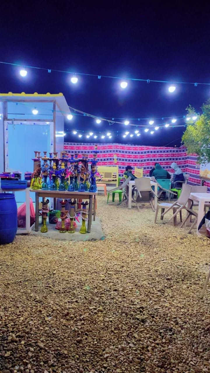 سلام عليكم شباب
أغراض كوفي للبيع كلشي جديد مامستخدم غير 5ايام
نراكيل 30 من ضمنهن 10 صاج داخله نحاس
ميوزه مال دومنه تركي بلاستك عدد 4
كراسي الأصلي بس مستخدمات
دومنات الأصلي 3
طاوليات عدد 4
كرويتات عدد 6
نانو راوتر
***********
***********
