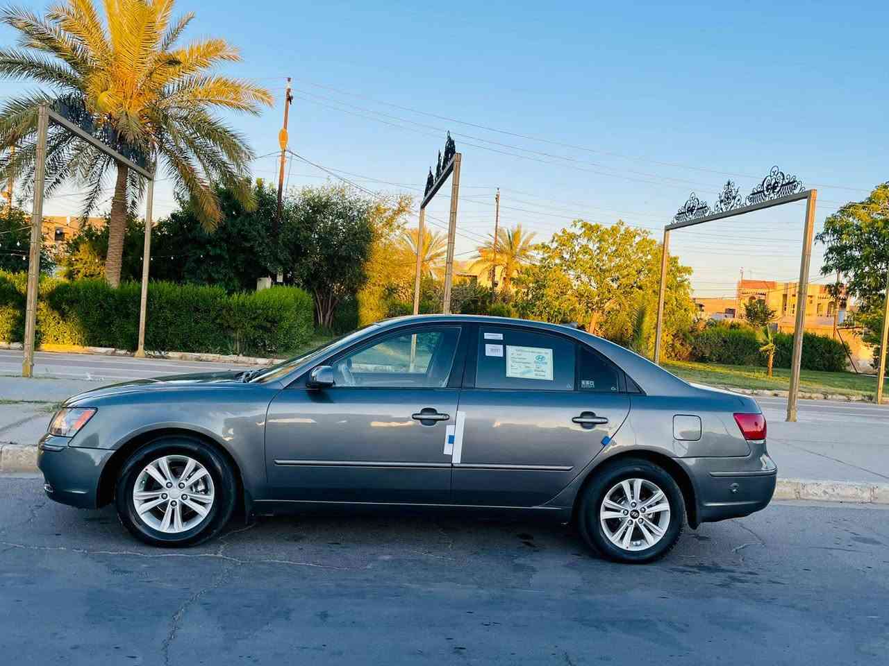 السلام عليكم للبيع نقد فقط …
هونداي سوناتا 2010 مقدس امريكي 
لون نفطي فيلي 
محرك  2400 دووش المرغوب ممفتوح بدون عيب
كير 5 نمر بدون عيب 
منظومه غاز ايطالي 80 لتر درجه اولى
كير/محرك/صدر/تخم تاير/تبريد ثلج/جاهزة
مواصفاتها معروفه …
🔎 السياره بيها رشات صبغ اثر شخوط ابيع احزام شرط بدون تكم بدون دواخل قماره مكفوله بدون جلح شرط الفحص والسونار
رقم سليمانيه 21 الجديد
شرط التحويل 
السعر  97 $وبيها مجال للشراي حك الجيه
العنوان:صلاح الدين/تكريت
غير متواجد ع فيس اتصل وتدلل
***********

