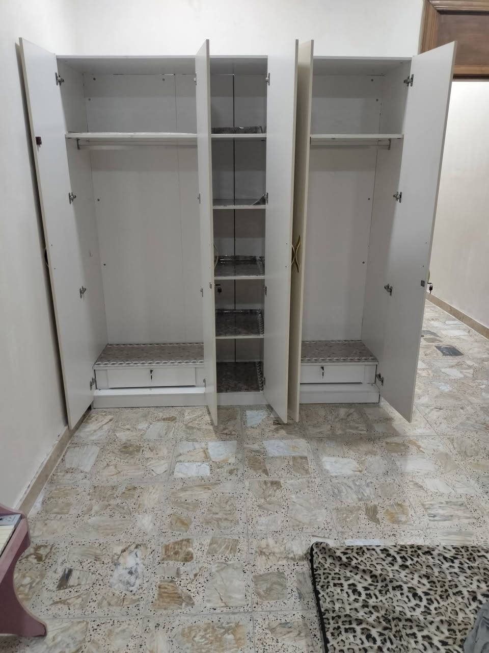 كنتور نظيف جدا تركي خمس ابواب السعر 350 الف وبي مجال بسيط


**إذا كنت صاحب هذا الإعلان وتريد حذفه لأي سبب، رجاءا أرسل رسالة إلى الدعم الفني**