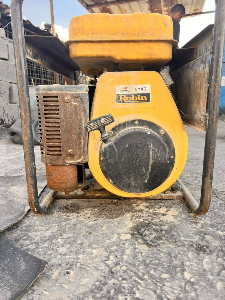 سلام عليكم
مولدات البيع 3
ثنين نوعية روبن
وحدة نوعية سوبارو 
السعر الواحد250
ومكاني بغداد حي البتول
الرقم ***********
