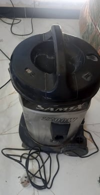 مكناسة كهربائية • نضيفه • كامله