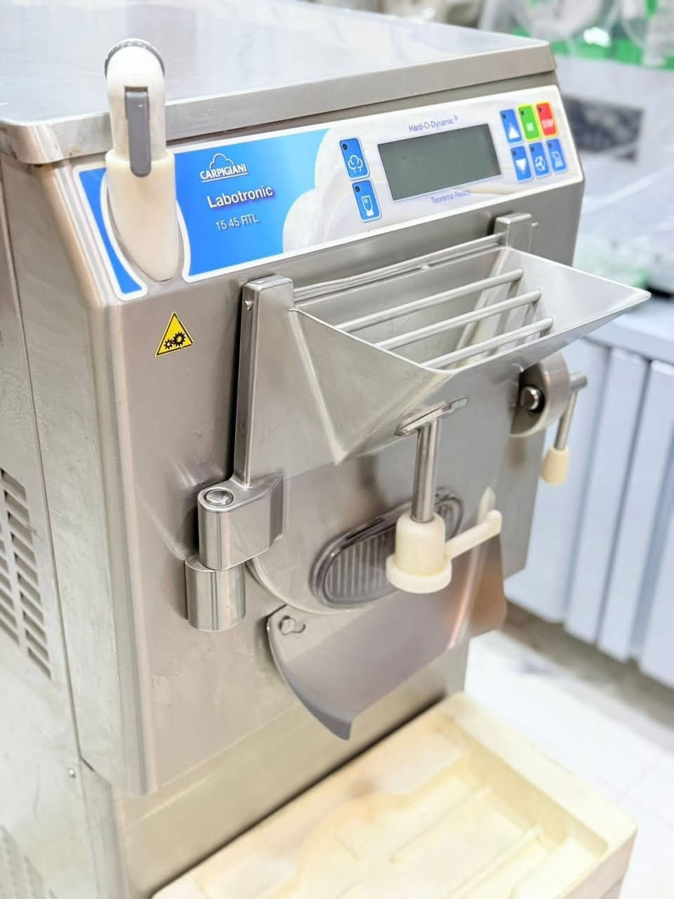 Ds كيربجاني 
موديل حديث
العنوان البصره للاستفسار ***********
