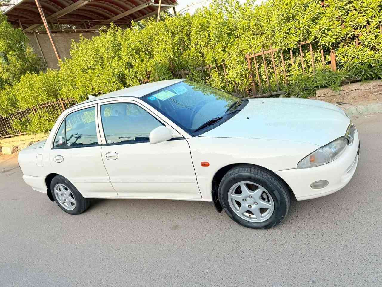 بروتون موديل 2004 بأسمي رقم بغداد الدولي مكينه وكير جدد صدر نضيف كهربائيات كلهه شغاله تبريد جان يشتغل قبل أسبوعين فصل بيهه صبغ مكانات بدون ضربه مكاني بغداد حي اور السعر 54وبيهه مجال هذا رقمي ***********
