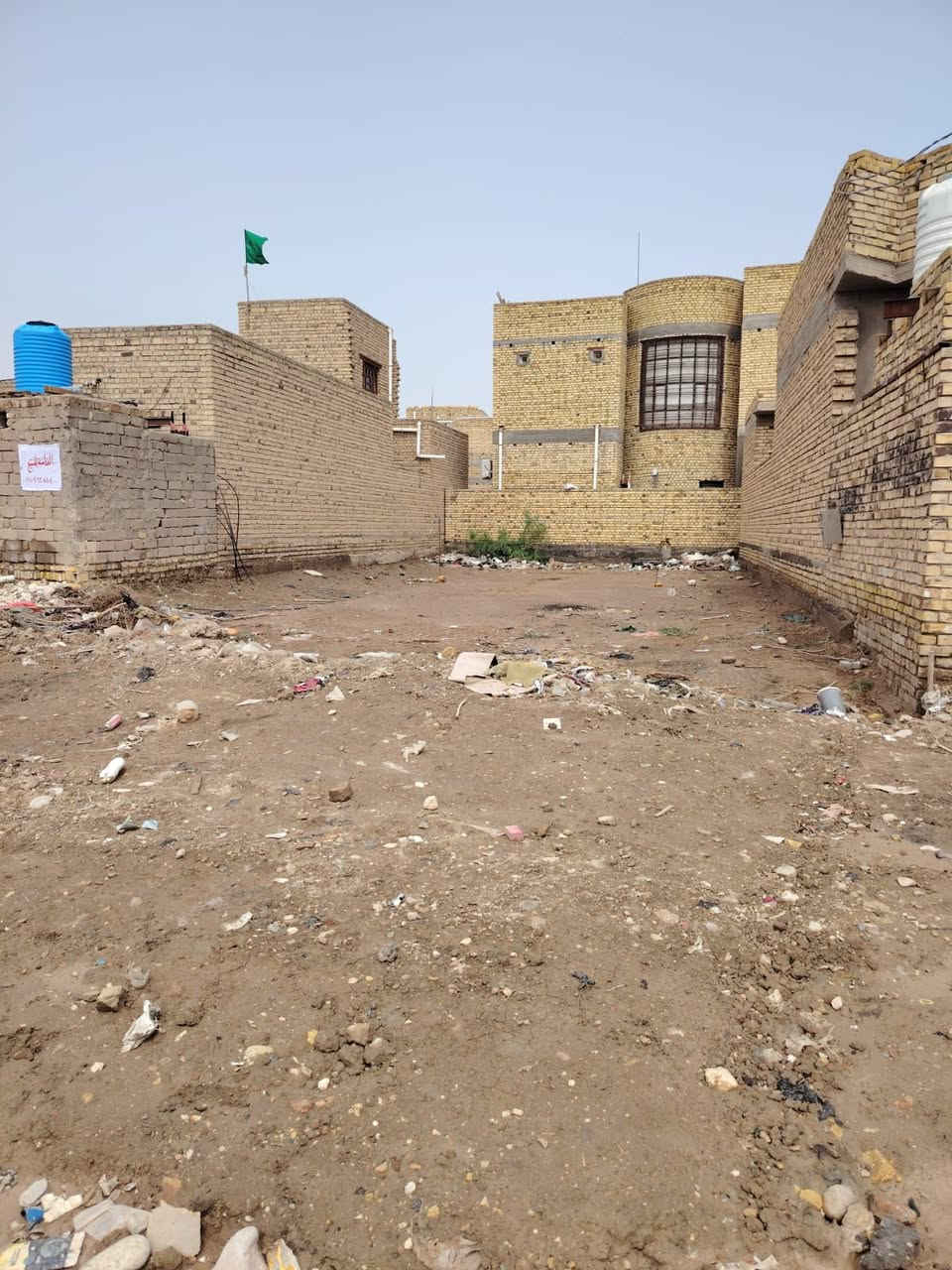 قطعه زراعي مميزه المساحه 210م كافة الخدمات متوفرا ماء وكهرباء وشارع تبليط قيد الانجاز المكان خنيطله على الشارع الرئسي الحولي للاستفسار التوصل مع صاحب القطعه ***********
