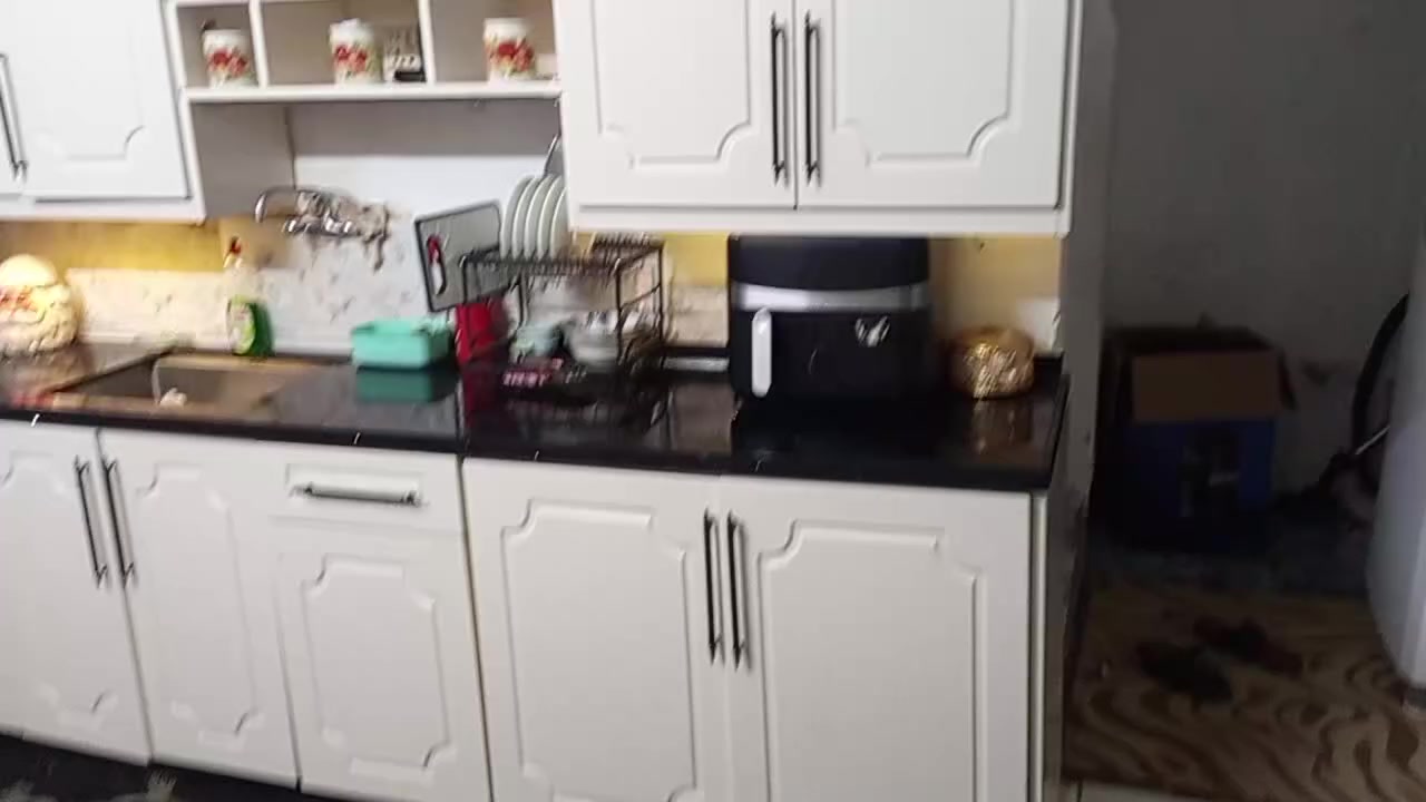 السلام عليكم عندي هذا الكاونتر دابيع سعره مليونين وبي مجال والله نضيف


**إذا كنت صاحب هذا الإعلان وتريد حذفه لأي سبب، رجاءا أرسل رسالة إلى الدعم الفني**