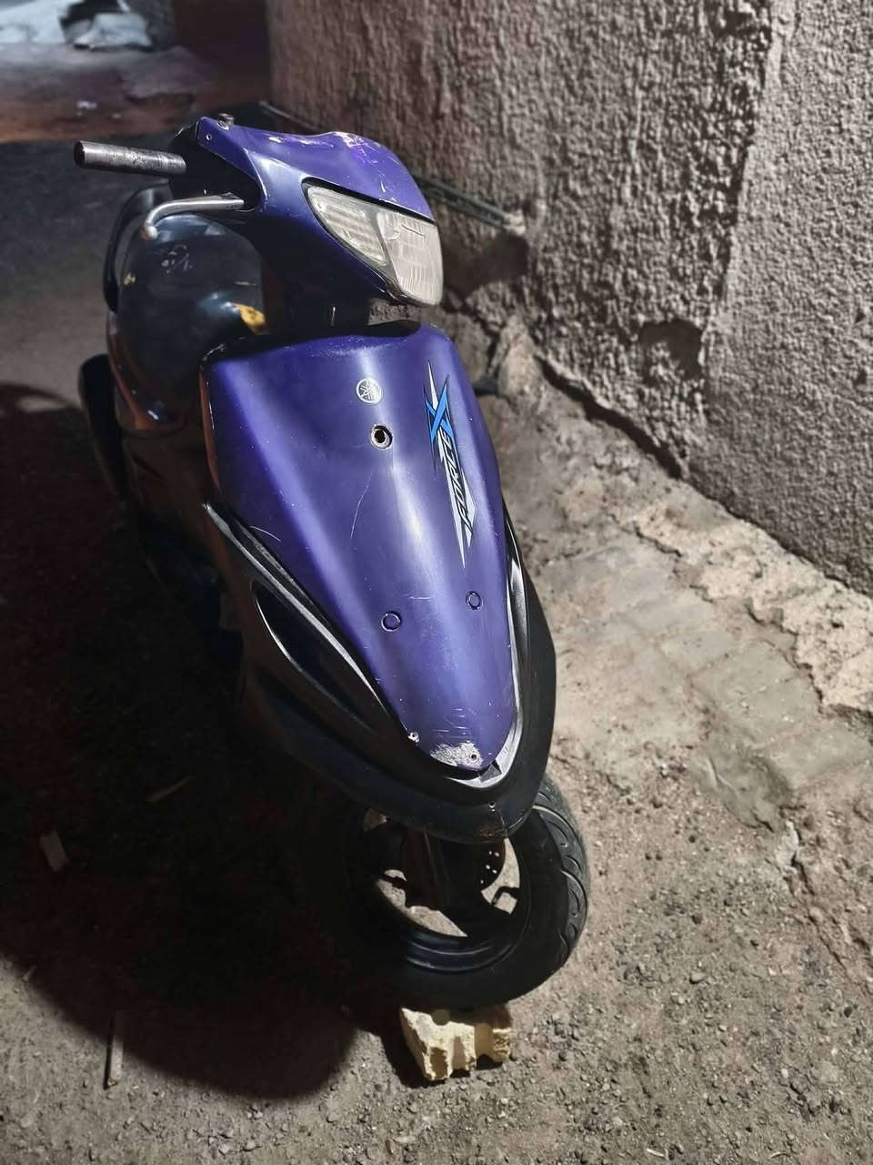 دراجه للبيع  نضيفه بس ناريه مكطوعه باتري جديده وسلف جديد سكليتر مكطوعه بغداد مدينه الصدرسعر ٢٥٠الاتصال ع رقم ***********
