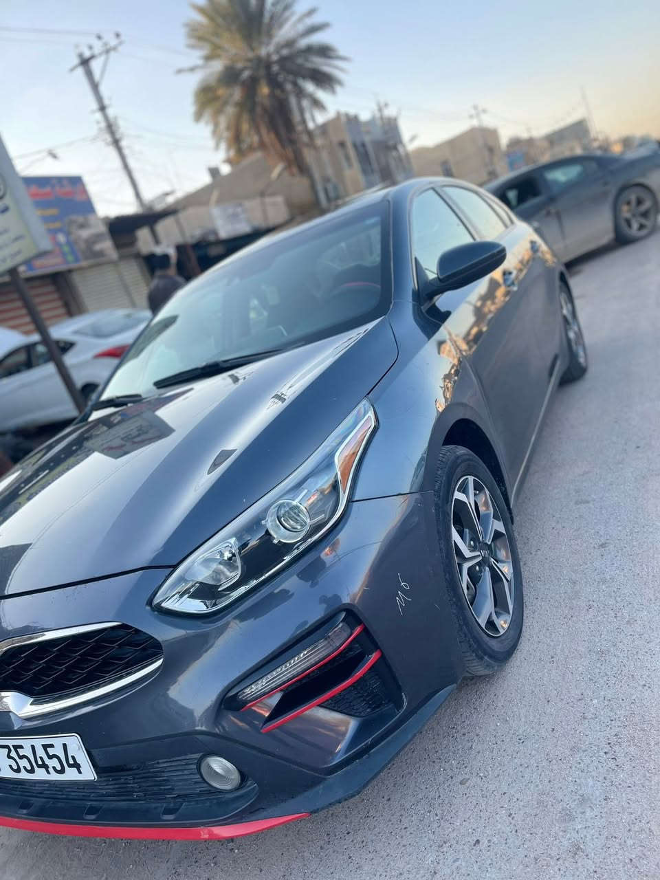 ً
السلام عليكم 

كيا فورتي ٢٠١٩ وارد امريكي حادثها جدا بسيط وبدون ايرباك فقط شبر بخشم البنيد مصلحها على كدها وموضحها يمك بلمنشور فقط شبر بلبنيد السياره رقم سليمانيه رقم وهزه وسنويه قبل شهر بسمي تحويل ثاني يوم وعندي طخه بلدعاميه الخلفيه البارحه طخني على وضعها السياره S فتحه رادار لد خلفي السياره ماشيه 86 وجديد وعلى وضع الشركه وماناقصها شي نضيفه كلش #السعر130العنوان النجف الكوفه 

***********
