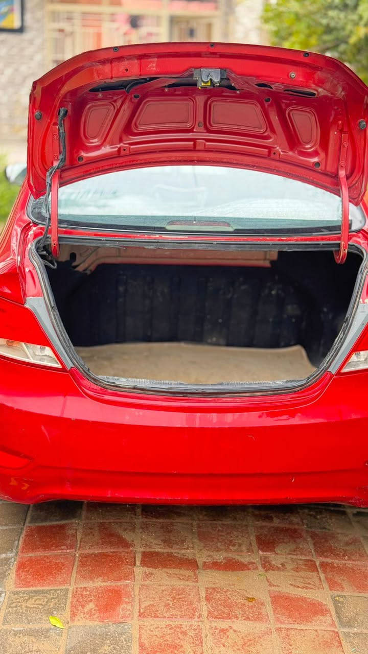 سلام عليكم اكسنت خليجي للبيع موديل 2018 جاهزه من كلشي مكينه 1600  مداور ثاني يوم بيه بيه فقط صبغ قطعتين بدون داخل السعر ١١٠ ***********
