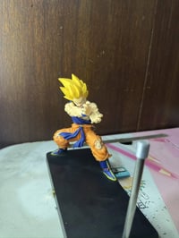 مجسم غوكو • مع توصيل