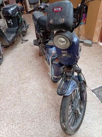 دراجة كهربائية • بدون بطاريات • حي الميثاق