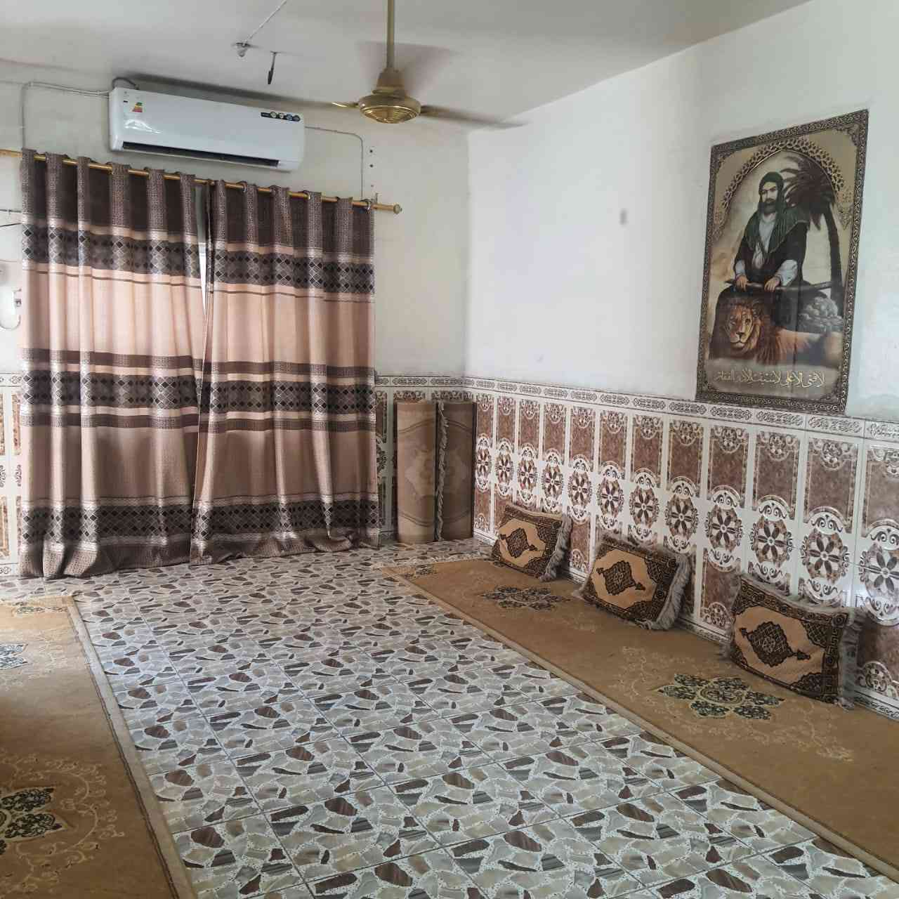 مكلف بالنشر بيت حي مكرمه رقم دار 8232 مساحة 280 طابقين رقم موبايل ***********
