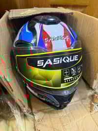 خوذه سبورت • جديدة بالكارتون • مشتراه من امزون