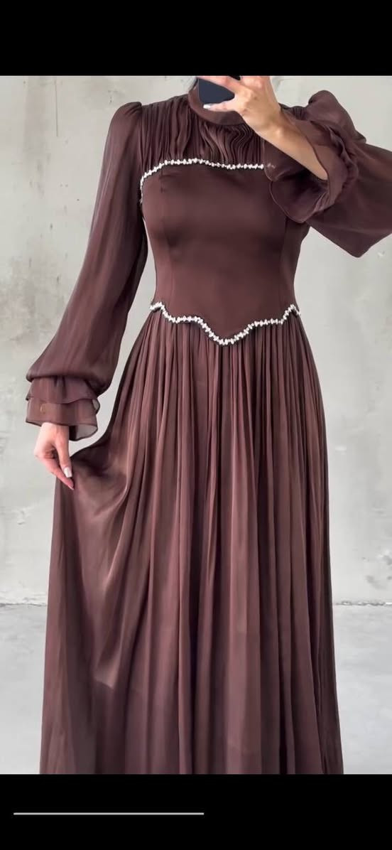 جديد موسم الصيف🔥✨
الفستان تحفة🫰🏻

فستان اوكنزه مع توب
كولتي عالي 

قياس 38 40 42 44 46 48 
متوفر 7 الوان 
طول كامل 

توصيل كل المحافظات بالعراق


**إذا كنت صاحب هذا الإعلان وتريد حذفه لأي سبب، رجاءا أرسل رسالة إلى الدعم الفني**