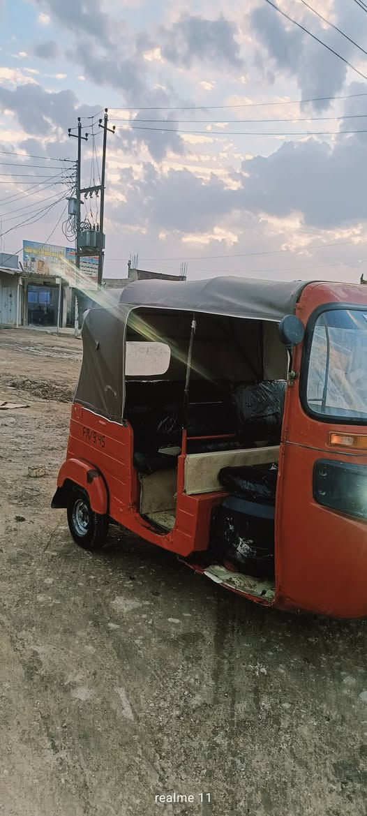 سلام عليكم تكتك البيع 18شهر 2تكتك جازه مصبوغه جماليه وراق كامله المصطفه مكاني نهروان ***********
