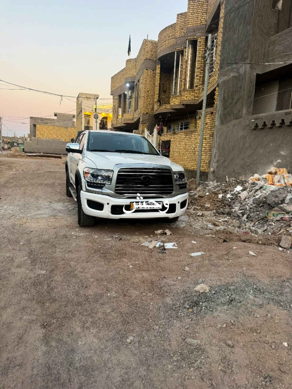 للبيع
بيكب تيرالورد كير اتوماتيك دبل 4×4 حجم  محرك ٢٥٠٠ تيربو اسوزو كاز دبل قمارة موديل ٢٠٢٢
رقم بغداد دولي

شرط التحويل
بها اربع كامرات و شاشة كبيرة تدفئة كراسي وكرسي السائق كهربائي جام كهربائي ضمان الشركة 
السيارة مكفولة من اي حادث  
السعر :140 
الاتصال
***********
