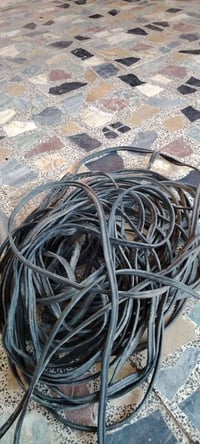 كيبل للبيع فوك الخمسه وعشرين متر للبيع 07825990822