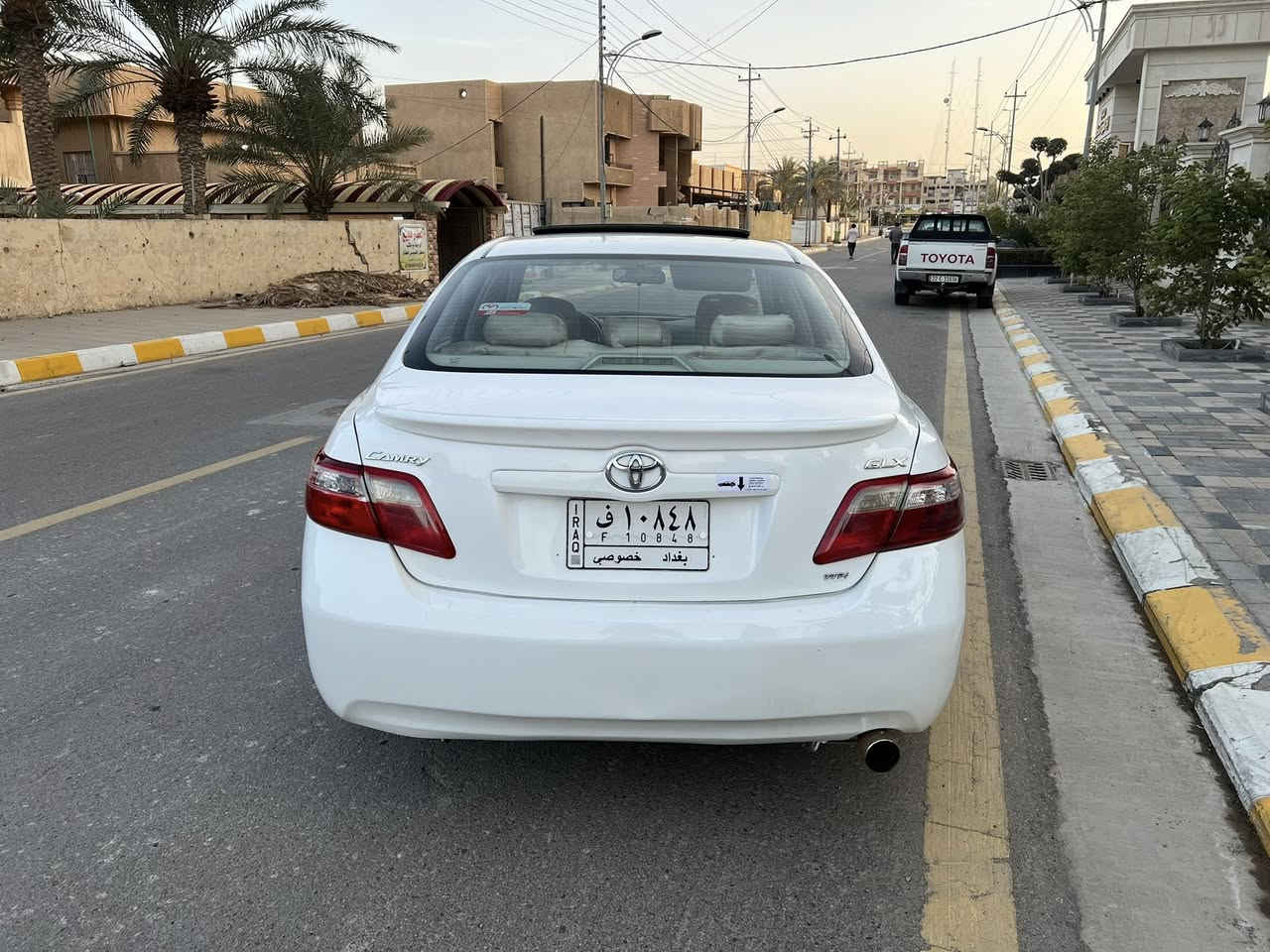 السلام عليكم 

للبيع فقط كامري ٢٠٠٩ وارد خليجي GLX

مكفولة من الصبغ بيها فقط بارد بالجاملغ الخلفي والباب الخلفي بدون ضرر بدون دواخل بدون تبديل اي قطعة سيارة جاهزة ما بيها نقص اي شي ادامة كاملة تايرات امامي جديد شادهن باتري جديد محرك وكير جدد محرك لا تنقيص ولا تبخير كهربائياتها كلها ع بلاد دوشمة كشنات جديدة داخلها كلة نضيف سيارة فول مواصفات اعلى فئة بالكامري فتحة وبردة خلفية لتبريد ولتدفئة شغالات حدادية امامي خلفي جديدة 

مكان السيارة الانبار فلوجة تحويل مباشر السعر ١٢٢ 

رقمي ***********
