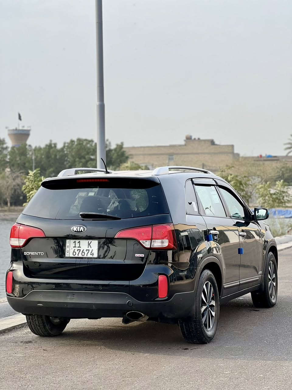 سورنتو 2015 مكفولة وارد بدون ضربة وصبغ وتبديل وفتح ابد كفالة رقم بغداد سعرها 144 وبيه مجال مكينه 2400 كفالة تبريد ثلج تخم تاير جديد كشنات تدفئة كامرة خلفية دوارة حساسات خلفية فور ويل بردات جانبية اشاير بلمري نضام ايكو سياره جاهزه من كل نقص كفالة من كلشي فقط بارد قليل مكانين مكاني بغداد *********** مامتواجد علنت شراي اتصل
