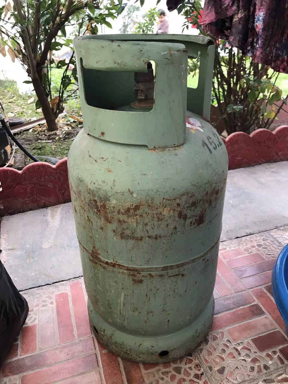 السلام عليكم صوبة نفطيه جديده اصليه استعمال اسبوع سعر ٥٠ الف وقنينه فارغه السعر ب ٤٠ الف مكاني اوزال *********** 
واتساب اتصال موجود
