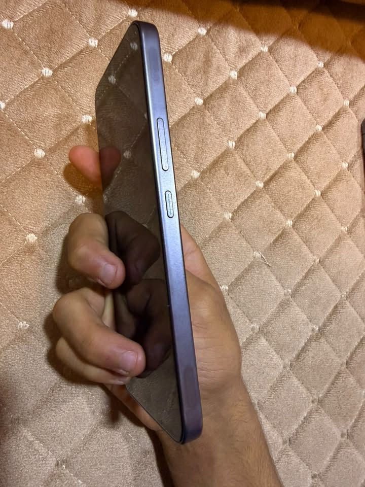 انفنكس GT30 pro جيتي 30 برو فايف جي ذاكره 256 رام 24 نضافه 100‎%‎ كارتون وشاحنه وكيبل كلهن موجودات سعر 390 بي مجال مكاني موصل رقمي ***********
