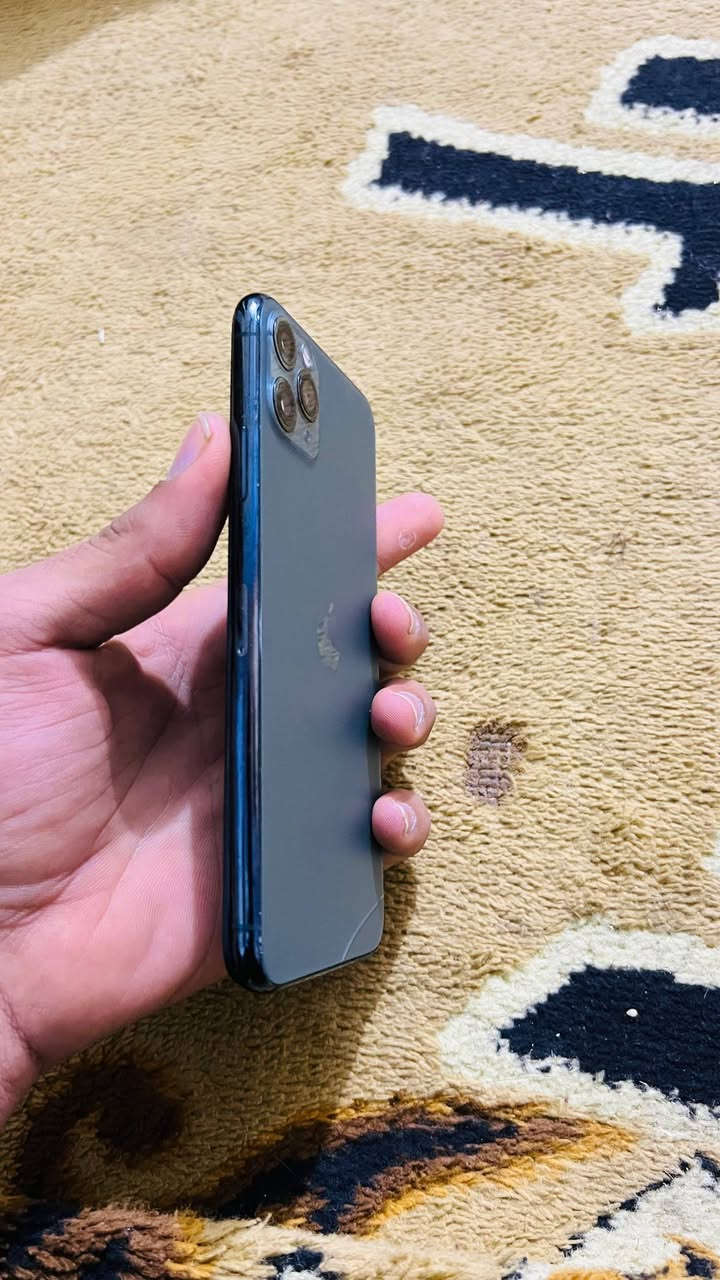 سلام عليكم شونكم حبايب
ايفون ١١ برو ماكس  جهاز نضيف. مستبدل فقط بطاريه ١٠٠ خير من الله.  ذاكره ٢٥٦
للبيع وللمراوس شعدك نزل مكاني حله سعر ٢٤٠


**إذا كنت صاحب هذا الإعلان وتريد حذفه لأي سبب، رجاءا أرسل رسالة إلى الدعم الفني**