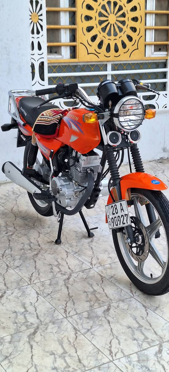 دايون موديل ٢٠٢٣ صار ٨ اشهر طالعه كفاله عامه رقم وسنويه نكليزي نجف رقمي *********** السعر 2000 مكاني نجف ( بيع او مراوس )
