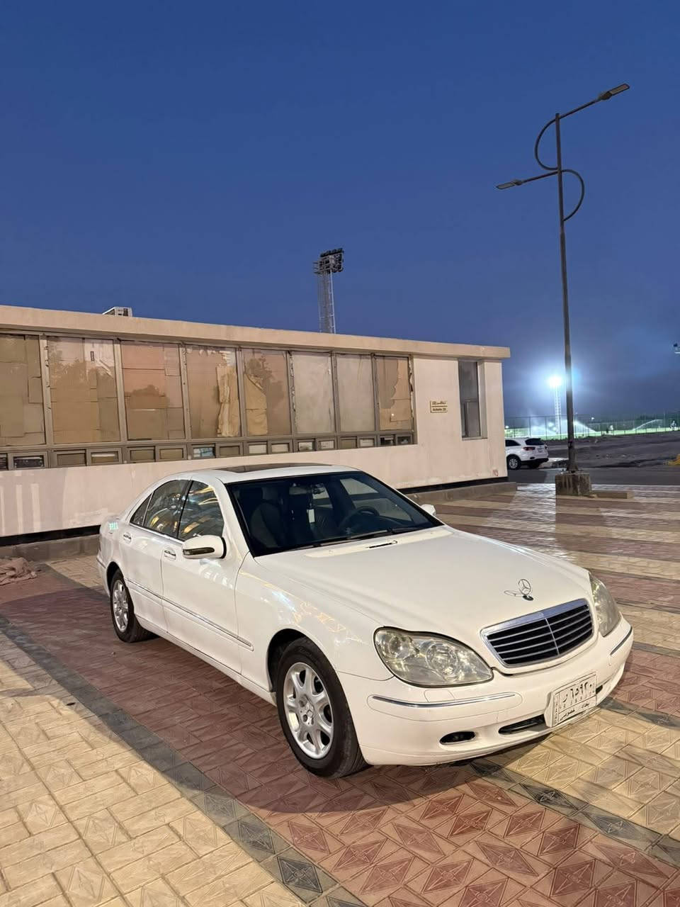 السلام عليكم/ مارسدس غواصه 

موديل 2001 اصل بأسمي محرك 320 

تبريد مكينه كير كفاله فول سياره باب كصير 

بيه اربع قطع صبغ بدون حادث نهاياً

للبيع سعر 105 مجال كلش بصيط 

رقم بغداد تحويل ثاني يوم

مكاني ناصريه مركز

شراي يتصل ***********
