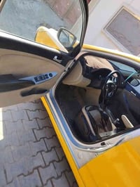 من رخصه صاحب الكروب  اكسنت مديل 16 وارد خليجي مبدل بنيد الباقي مكفول ك...