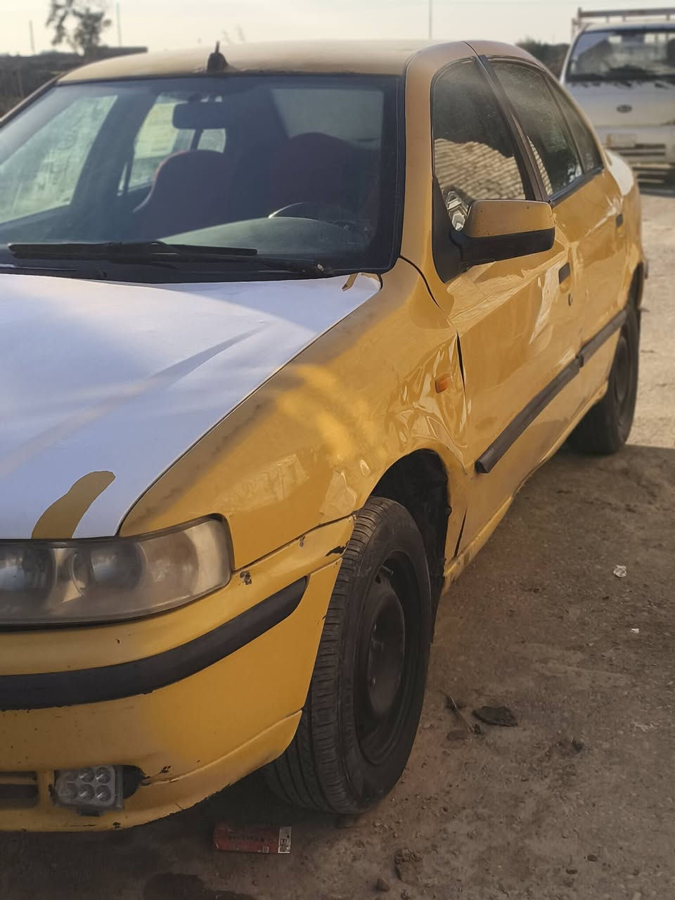 سلام عليكم سياره سمند للبيع مكينه مكفول كير مكفول. سنويه صاقطه 2018سعر خاص رقم ***********
