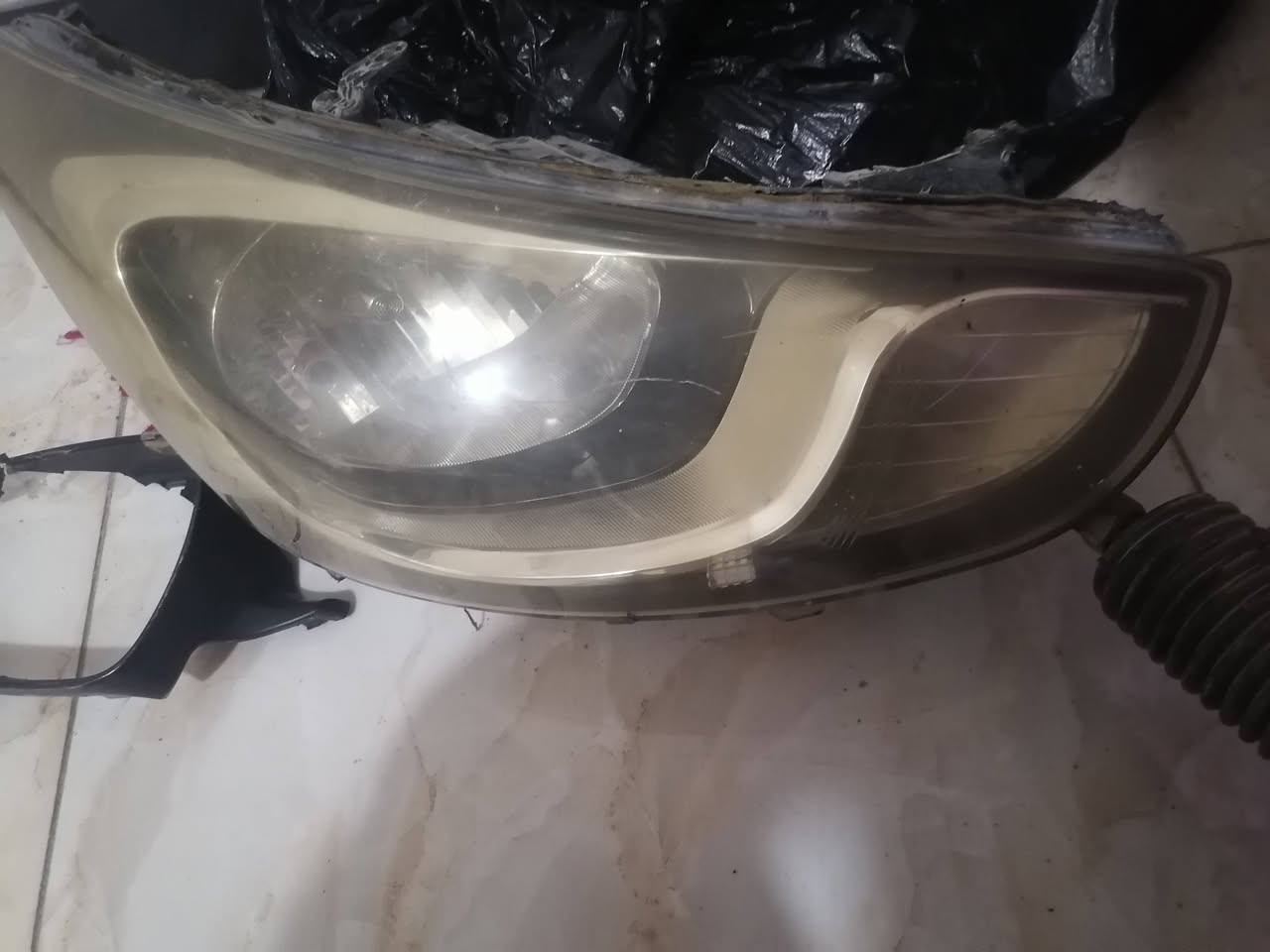 ادوات اكسنت
لايتات نص عمر
كارت ماطور استيرن ماعرف اذا شغال او لا لكن اصلي مال شركه اذا مو شغال يصلح
مجاول اصليه عدد 3
فيشة مجاول اصليه نص عمر كامله


**إذا كنت صاحب هذا الإعلان وتريد حذفه لأي سبب، رجاءا أرسل رسالة إلى الدعم الفني**