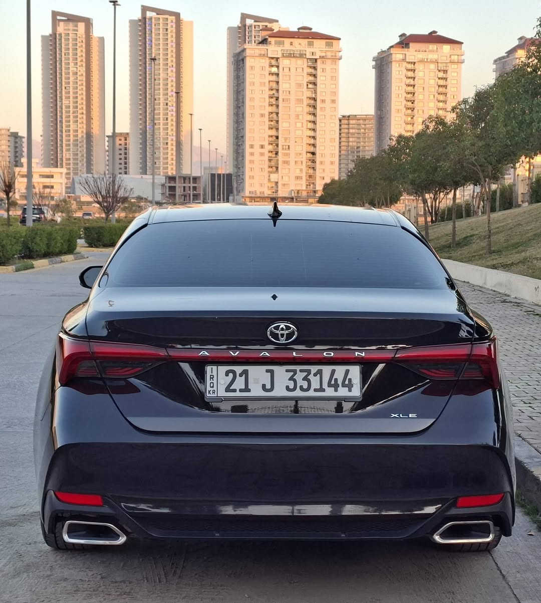 تويوتا افلون 2022 XLE V6 لون اسود كذاب
نظافة السيارة 100 / 100سيارة كلش جديدة لوك نظيفه وكله بشرط مكفولة من كير ومحرك وكهربائيات 

مواصفات أمريكي بدون حادث بدون ايرباك رقم شاصي موجود بالمنشور 
محرك V6 حجم 3500 بنزين ماشية 69ميل
شاشة بصمة كامرا بريك بصمة كوشنات جلد كوشنات تدفئة كوشنات كاربا رادار جانبي رادار أمامي رادار تحديد مسار بعد هواية مواصفات السيارة حيل نضيفة جاهزة مابيها اي نقص بشرط كير محرك تبريد ايرباك كهربائيات بشرط هزة رقم سنوية جديد بسمي السيارة ويا كتاب تضليل 80 / 100 تايرات جديد للإستفسار اكثر اتصل ***********
