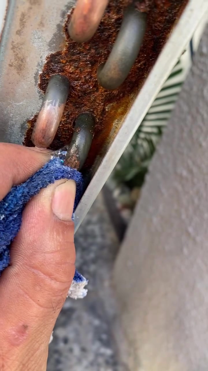 الحمد الله الي رزقني بنعمتك
تم تصليح سبلت ليك في قطعه داخليه 
في منطقه الشرطه الرابعه 
مستعدون تصليح جميع انواع سبالت والمكيفات 
وتنصيب انت بس اتصل وحنه نوصل الباب بيتك 
***********
