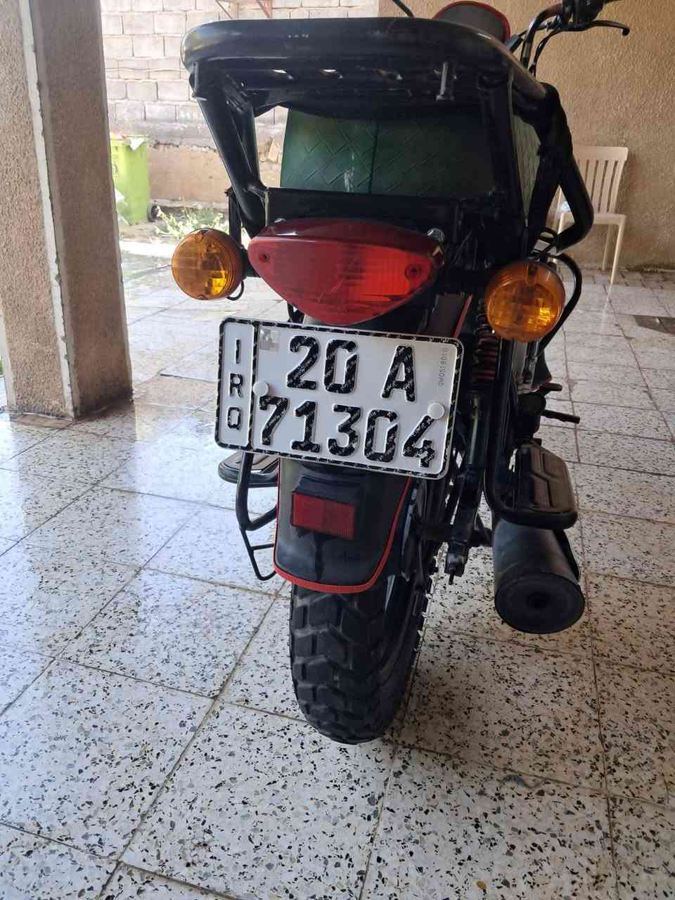 دراجة بوكسر موديل 22 دراجة بلادية كلة شغال لايت اشاير دبلات كهربائيات كلة شغال دراجة مرقمة باسمي مكينةمامفتوحة ولا برغي تايرات جديد باختصار دراجة على ايد وحدة  ***********
