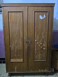 للبيع • اثاث أطفال • تواصل خاص