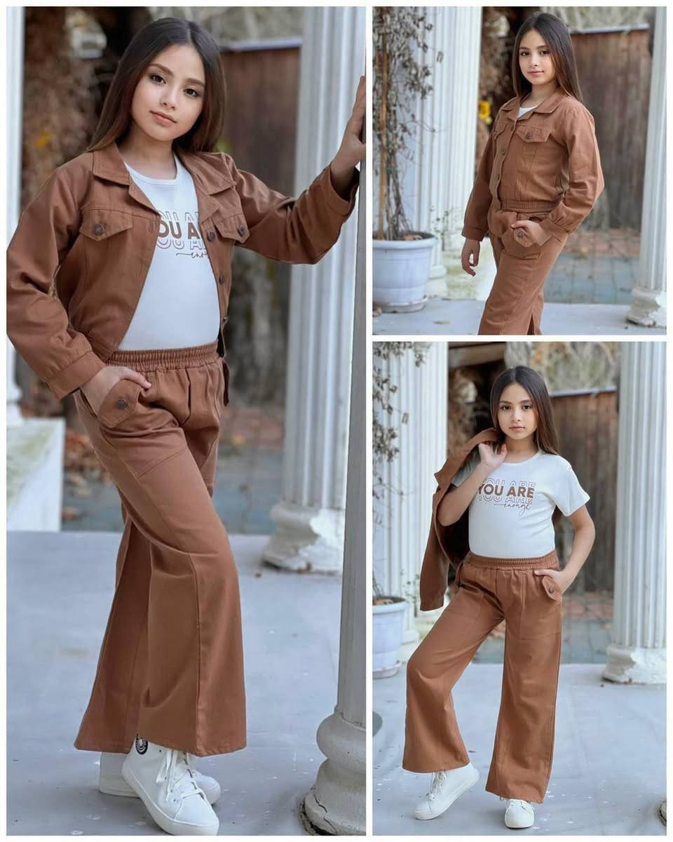 4/12 سنة
الدرزن 150 
قماش جينز


**إذا كنت صاحب هذا الإعلان وتريد حذفه لأي سبب، رجاءا أرسل رسالة إلى الدعم الفني**