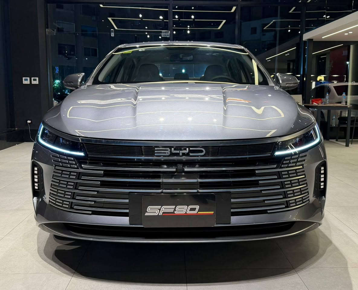 ⛽ تخيل تمشي 1200 كم بخزان وقود واحد فقط!
🔥 BYD DESTROYER 05 DM-i 2025 🔥
السيارة الهجينة التي قلبت موازين التوفير والأداء 💪
⚡ قوة 190 حصان ⚡ محرك 1500 CC ⚡ مدى كهربائي 55 كم ⚡ استهلاك اقتصادي مذهل ⚡ تكنولوجيا متطورة وفخامة لا مثيل لها
✨ أبرز التجهيزات:
✅ كراسي جلد فاخرة
 ✅ شاشة 12.8 بوصة تدعم واتساب وإنستجرام ومشاهدة الأفلام
 ✅ شاشة عدادات 10.25 بوصة
 ✅ 12 سماعة صوتية 
✅ تشغيل السيارة عن بعد 
✅ دخول ذكي بدون مفتاح 
✅ أوامر صوتية للتحكم الكامل
 ✅ كاميرا خلفية 
✅ حساسات خلفيه
 ✅ حساس مطر 
✅ هاند بريك كهربائي AUTO HOLD 
✅ جنوط رياضية 16 بوصة 
✅ مرايات كهربائية
 ✅ عجلة قيادة جلد 
✅ إضاءة نهارية LED
🚗 سيارة تجمع بين التوفير والفخامة والتكنولوجيا في سيارة واحدة.
📩 للحجز والاستفسار راسلنا الآن قبل نفاد الكمية. :::01066689149 
🌏 للمعاينة شرفنا بمعرض SF90 مدينه نصر الحي العاشر محور شينزو ابي


**إذا كنت صاحب هذا الإعلان وتريد حذفه لأي سبب، رجاءا أرسل رسالة إلى الدعم الفني**