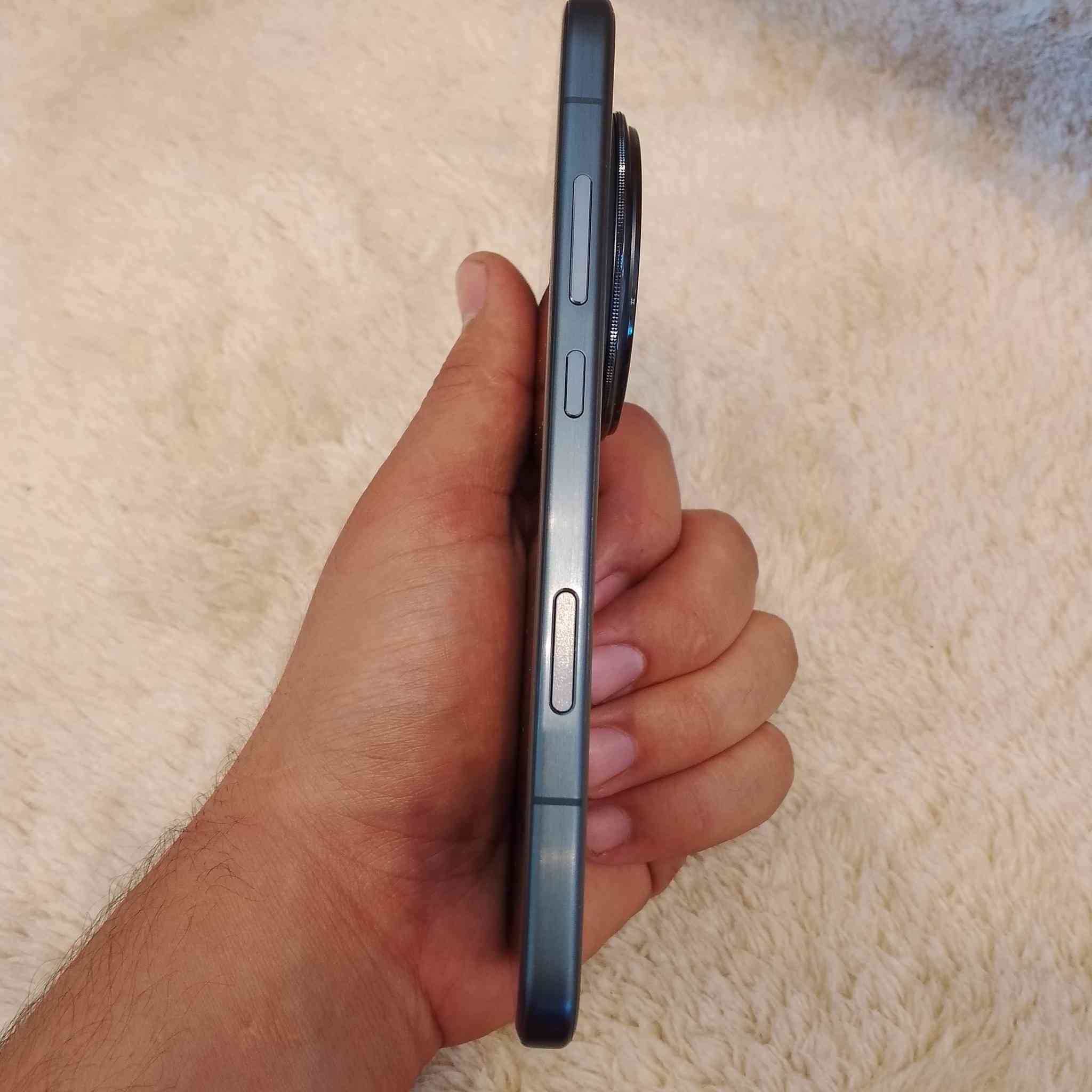 سلام عليكم للبيع او مراوس مع 
iphone 16 pro max 
سعر وتفاصيل خاص او واتساب 
***********
@ الجميع
