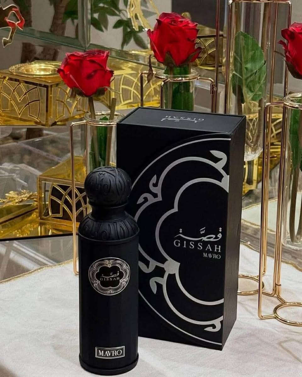 🌷 عطر القصه الاصلي  🥰 متوفر 4 الوان 

عرض خااص توصيل مجانا داخل خانقين 🚕🚗🚕🚗🚕🚗🚕🚗🚕🚗🚕

الوردي الطوخ 

وأخيرا وصل 🌷عطر قصة الغني عن التعريف المفضل عند جميع النساء 🥹💗عطر “قصة" 🎀تم تصميمه ليعكس الأناقة والأنوثة. يبدأ العطر بمقدمة منعشة تضم ثمار الورد 🌸والفواكه الزهرية، يليها قلب عطر يتكون من مزيج من الزهور البيضاء، الزعفران، والكراميل، مما يضفي لمسة دافئة وغامضة. 💞تنتهي قاعدة العطر بروائح العنبر، المسك، وحبوب التونكا، لتترك أثراً مميزاً 

لون الاسود 

مكونات العطر :: 
المقدم: برغموت، جريب فروت، ليمون، فلفل وردي - افتتاحية منعشة وحيوية تضفي طابعاً فريدًا.
القلب: برالين، زعفران - قلب دافئ وحلو يعزز الطابع الفاخر للعطر.
القاعدة: خشب الأرز، باتشولي، تونكا - قاعدة عميقة وغنية تمنح العطر ثباتًا يدوم طويلًا 🔥

للطلب والاستفسار يرجى مراسله الصفحه او واتساب 
***********

متوفر خدمه توصيل الى جميع المحافظات 🚕🚗🚕🚗🚕🚗🚕🚗🚕🚗
