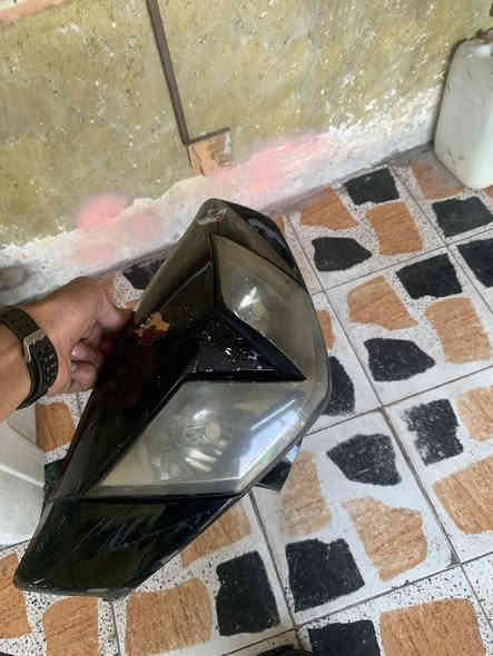 بيها صدر رياضي كلجات رياضي 

تايرات امامي خلفي جديد 

بنزات جديد 

عداد سرعه شغال 

مال بانزين شغال

شاير كلها شغالات 

شرط شلعه معدل 

مكينه خرسه 

نكره سلف 

درجه نضيفه بشكل 

مال جناي 

مكاني مدينه الصدر 

السعر المطلوب 600 

بيها مجال 

تصل بلخدمه ***********
