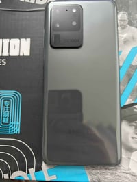 اس 20 الترا • مكفول • كاميرا ١٠٠x