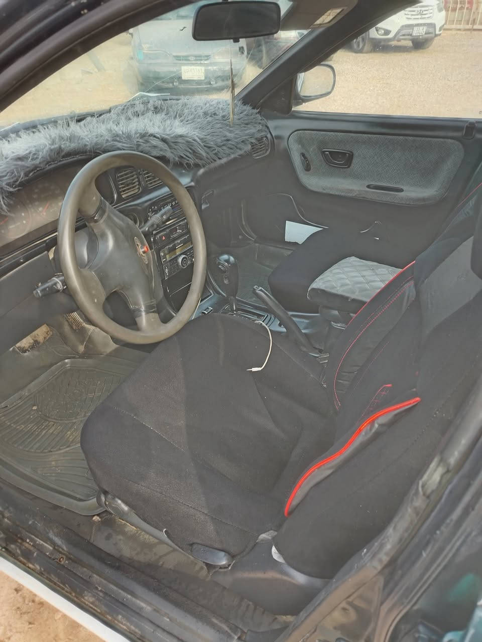 للبيع سياره سوناتا2 موديل 94 رقم بغداد كير اوتو كير محرك شرط تخم تاير جديد كهربائيات شغاله تبريد شغال صدر امامي خلفي جديد سياره جاهزه السعر 40 وبيه مجال الشراي يتصل ويدلل *********** العنوان ديالى الخالص الگوتي
